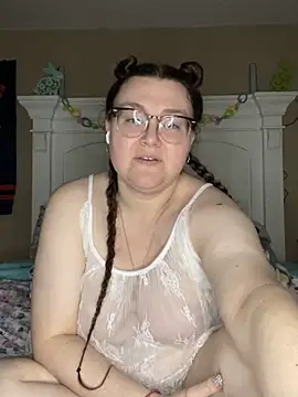 Snapshot of HTXBELLE chatting on March 8, 2025, 9:39 am HTXBELLE online show from March 8, 2025, 9:39 am