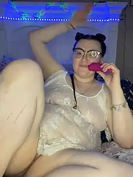 Snapshot of HTXBELLE chatting on March 8, 2025, 12:41 pm HTXBELLE online show from March 8, 2025, 12:41 pm