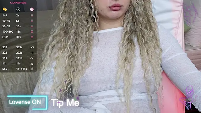 Snapshot of baby_debbie chatting on February 26, 2025, 7:38 pm baby debbie online show from February 26, 2025, 7:38 pm
