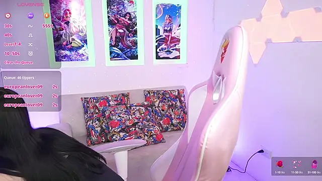 Snapshot of SaharaKramer chatting on February 19, 2025, 10:20 pm SaharaKramer online show from February 19, 2025, 10:20 pm