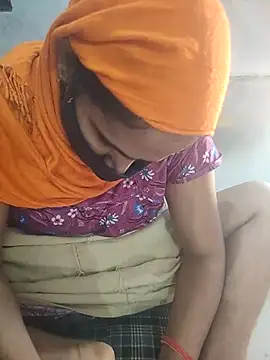 indian couple4 online show from November 3, 2025, 3:19 am