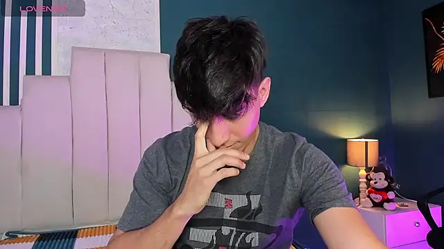 Allex Cano online show from December 1, 2025, 6:35 pm