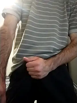 raskolnikovw online show from October 3, 2025, 8:17 pm