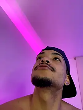 Snapshot of eross_chipre_ chatting on November 6, 2025, 11:26 pm eross chipre online show from November 6, 2025, 11:26 pm