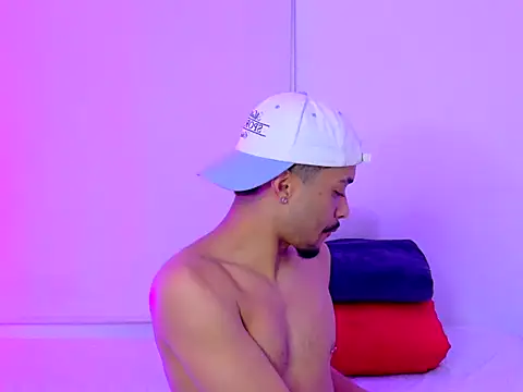 Snapshot of eross_chipre_ chatting on November 20, 2025, 8:52 pm eross chipre online show from November 20, 2025, 8:52 pm