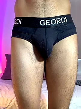 Snapshot of eross_chipre_ chatting on November 26, 2025, 6:42 pm eross chipre online show from November 26, 2025, 6:42 pm