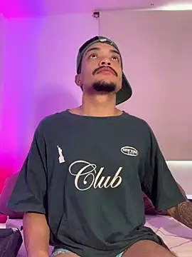 Snapshot of eross_chipre_ chatting on December 3, 2025, 7:12 pm eross chipre online show from December 3, 2025, 7:12 pm