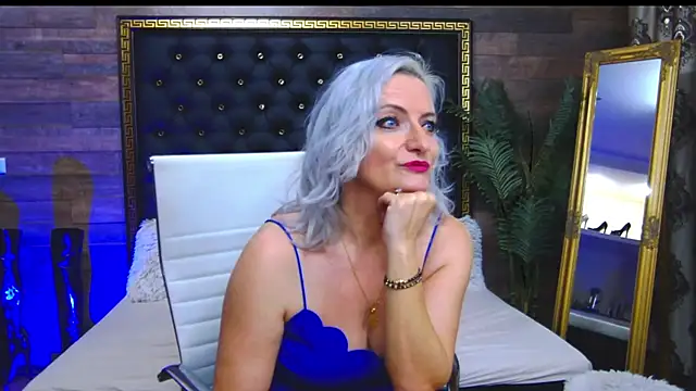 Snapshot of LadyTouch chatting on February 9, 2025, 2:49 am LadyTouch online show from February 9, 2025, 2:49 am