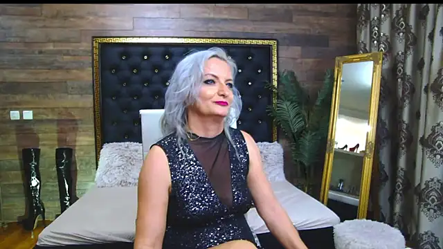 Snapshot of LadyTouch chatting on February 10, 2025, 1:03 am LadyTouch online show from February 10, 2025, 1:03 am