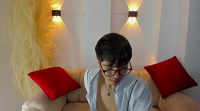 Snapshot of liam_orion chatting on March 18, 2025, 5:53 pm liam orion online show from March 18, 2025, 5:53 pm