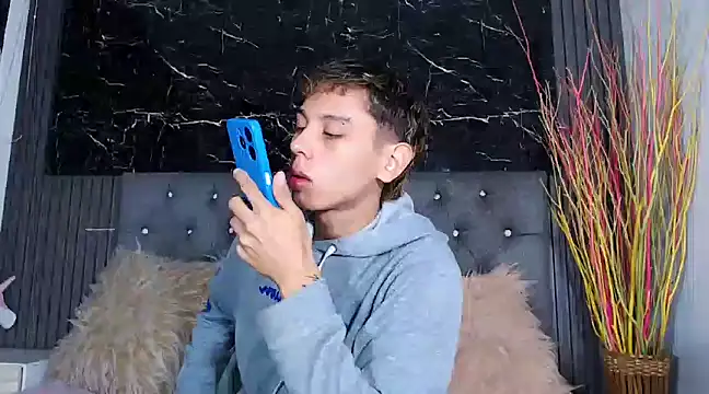 Noahoconor online show from February 22, 2025, 1:02 pm