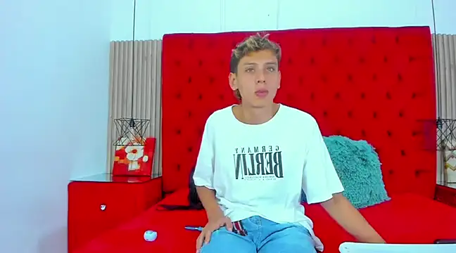 Noahoconor online show from March 6, 2025, 7:54 pm