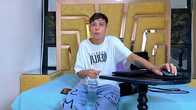 Noahoconor online show from September 12, 2025, 4:29 pm