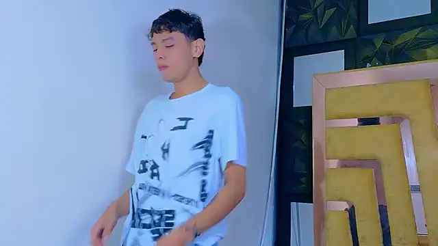 Noahoconor online show from December 5, 2025, 1:52 pm