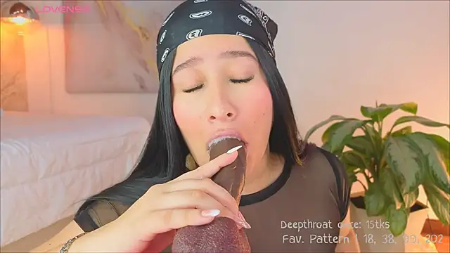 Leaa Cox online show from March 17, 2025, 7:02 am