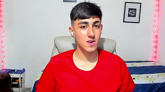 babymaik online show from November 8, 2025, 5:51 am