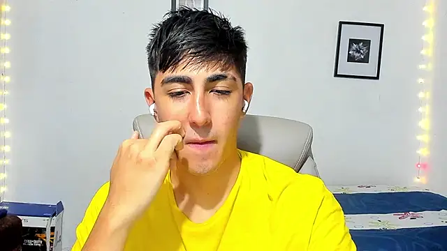 babymaik online show from November 15, 2025, 5:16 am