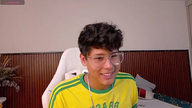 Raiden  Boy online show from February 28, 2025, 10:28 pm