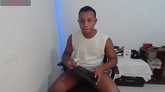 Gooss cum online show from October 8, 2025, 2:14 pm