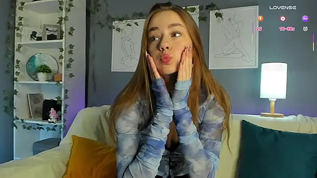 EmilaMills online show from March 6, 2025, 11:53 pm