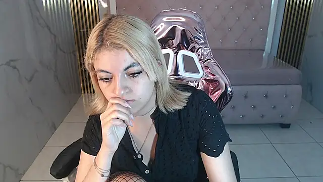 Snapshot of lili_conor_s chatting on March 20, 2025, 3:56 am lili conor s online show from March 20, 2025, 3:56 am