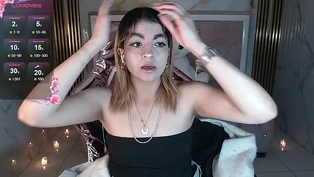 Snapshot of lili_conor_s chatting on September 20, 2025, 3:40 am lili conor s online show from September 20, 2025, 3:40 am