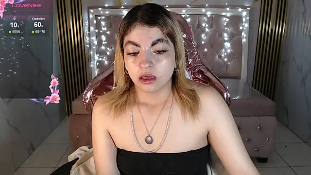 Snapshot of lili_conor_s chatting on September 24, 2025, 3:32 am lili conor s online show from September 24, 2025, 3:32 am