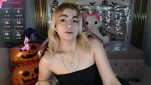 Snapshot of lili_conor_s chatting on October 10, 2025, 3:49 am lili conor s online show from October 10, 2025, 3:49 am