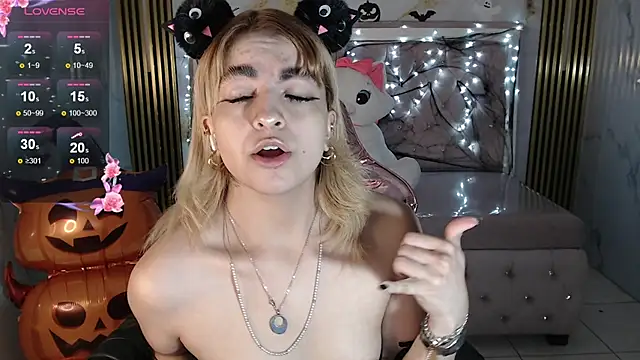 Snapshot of lili_conor_s chatting on October 11, 2025, 5:28 am lili conor s online show from October 11, 2025, 5:28 am