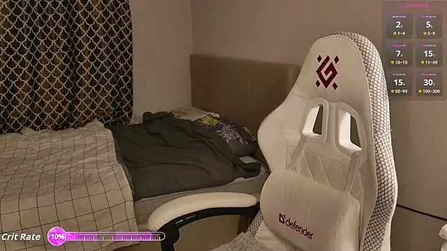 Luna Loveee online show from December 4, 2025, 4:33 am