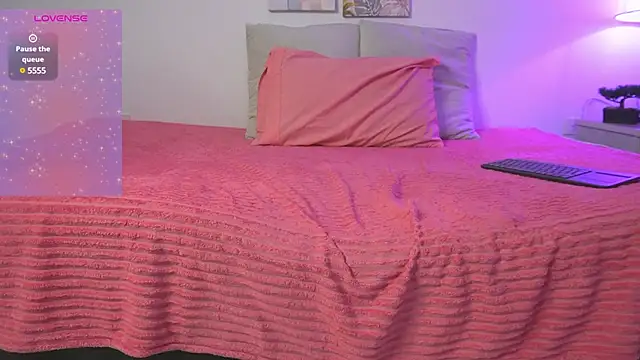 gala monroe online show from March 22, 2025, 2:47 pm