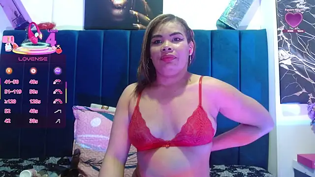 Snapshot of Mariana_star1 chatting on October 4, 2025, 4:32 am Mariana star1 online show from October 4, 2025, 4:32 am