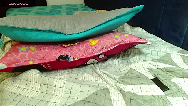 Snapshot of Mariana_star1 chatting on November 8, 2025, 4:51 pm Mariana star1 online show from November 8, 2025, 4:51 pm