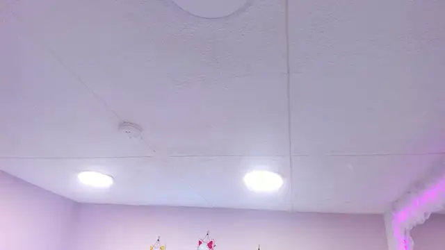 Snapshot of Selene_bennet chatting on March 22, 2025, 6:58 pm Selene bennet online show from March 22, 2025, 6:58 pm