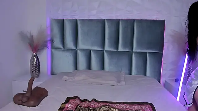 Snapshot of Selene_bennet chatting on November 20, 2025, 3:50 am Selene bennet online show from November 20, 2025, 3:50 am