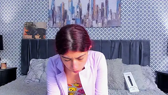 Snapshot of Cassie_bloom chatting on February 27, 2025, 6:50 am Cassie bloom online show from February 27, 2025, 6:50 am