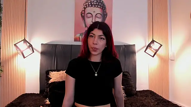 Snapshot of Cassie_bloom chatting on March 8, 2025, 10:56 pm Cassie bloom online show from March 8, 2025, 10:56 pm