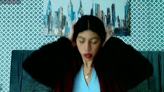 Snapshot of Cassie_bloom chatting on October 1, 2025, 5:02 am Cassie bloom online show from October 1, 2025, 5:02 am