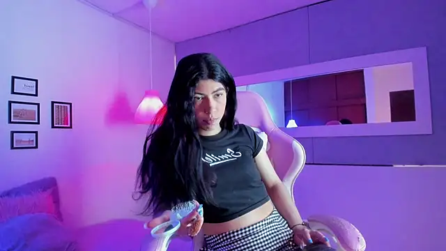 Cassie bloom online show from November 5, 2025, 8:42 pm