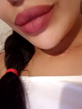 Snapshot of Sexlove1xo chatting on November 8, 2025, 6:40 pm Sexlove1xo online show from November 8, 2025, 6:40 pm