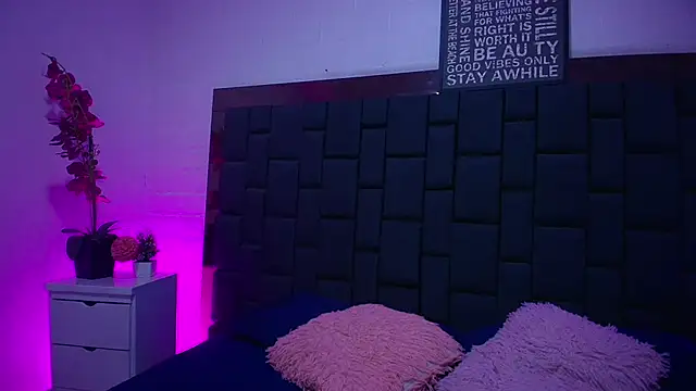 Snapshot of Lexi_Howard_ chatting on September 27, 2025, 3:44 am Lexi Howard online show from September 27, 2025, 3:44 am