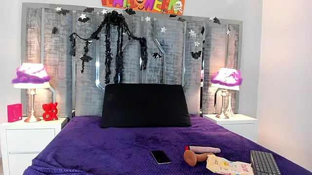 Snapshot of Kathyy_Rose chatting on October 27, 2025, 8:13 pm Kathyy Rose online show from October 27, 2025, 8:13 pm