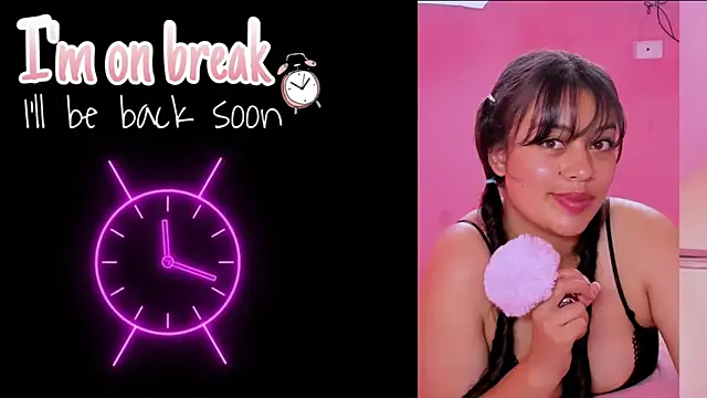 Snapshot of Mila_roussee chatting on October 10, 2025, 12:42 am Mila roussee online show from October 10, 2025, 12:42 am