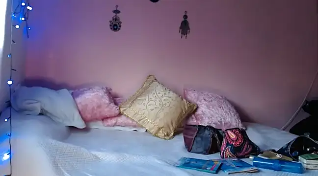 Maddy Jhonsson online show from February 27, 2025, 12:02 pm