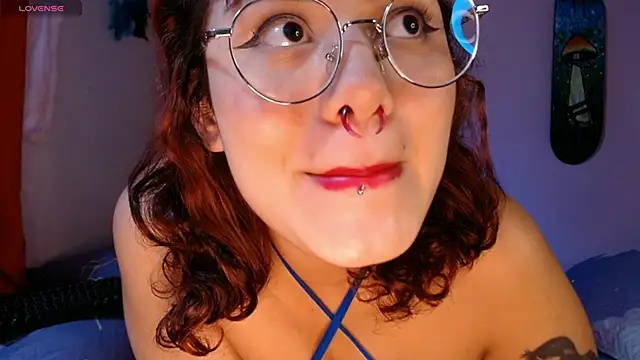 Maddy Jhonsson online show from September 26, 2025, 10:25 pm