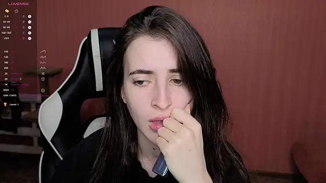 reaiss online show from November 25, 2025, 4:56 am