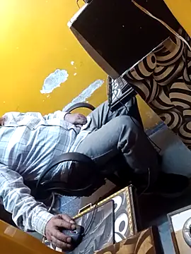 Snapshot of longsexji chatting on March 9, 2025, 11:36 am longsexji online show from March 9, 2025, 11:36 am