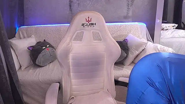 Snapshot of LilyFoxyy chatting on November 27, 2025, 8:00 pm LilyFoxyy online show from November 27, 2025, 8:00 pm