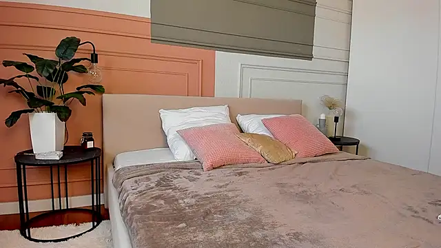  BunnyDollStella  online show from February 26, 2025, 7:31 am