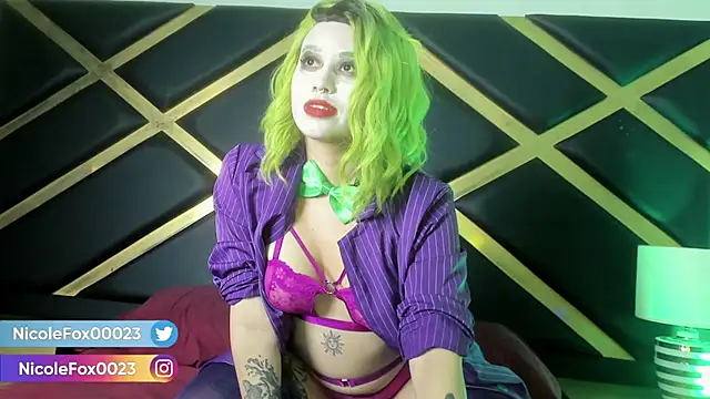 Snapshot of NicoleFox23_ chatting on October 29, 2025, 10:00 pm NicoleFox23 online show from October 29, 2025, 10:00 pm